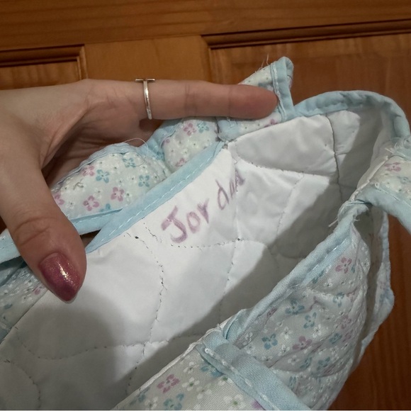 Vintage Quilted Floral Diaper Bag with Matching Bib - Light Blue - Picture 4 of 5